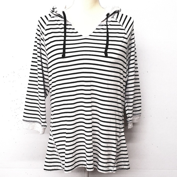 Christopher & Banks Tops - Christopher & Banks Pullover Top